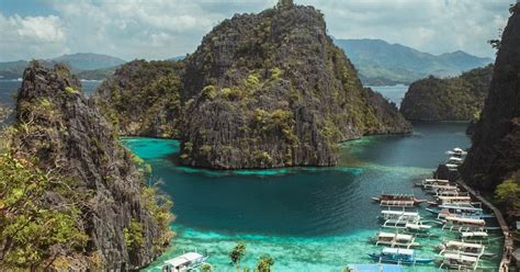 ₱1,237+ Flights to Palawan .